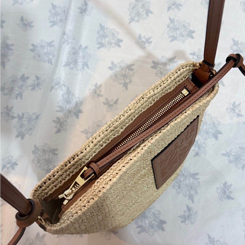 Loewe Slit Pochette Raffia Crossbody Bag - Picture 7 of 10